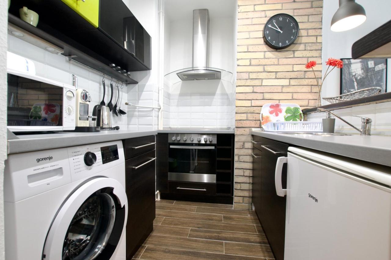 Standard Apartment By Hi5 - Center Of City Center Budapest Eksteriør bilde